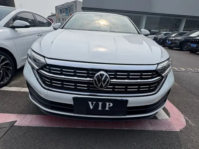 Volkswagen Sagitar — Фото автомобиля 2