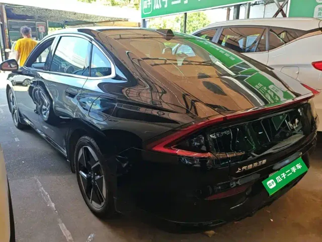 Wuling Starlight — Фото автомобиля 4
