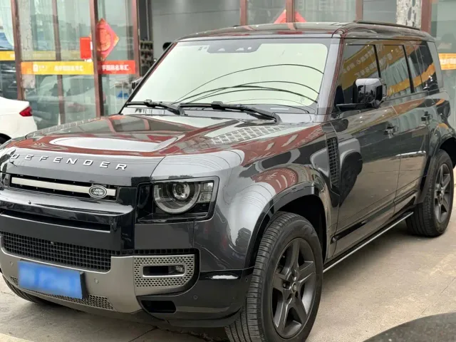 Фотография автомобиля — Land Rover Defender