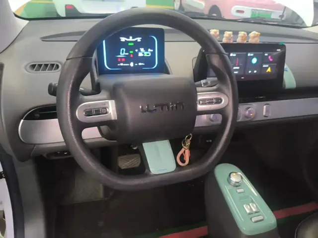Changan Lumin — Фото автомобиля 10