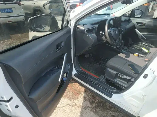 Toyota Corolla Cross — Фото автомобиля 15