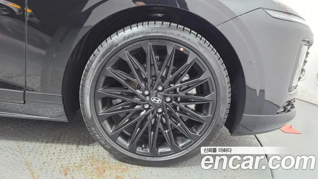 Hyundai Grandeur GN7 — Фото автомобиля 6