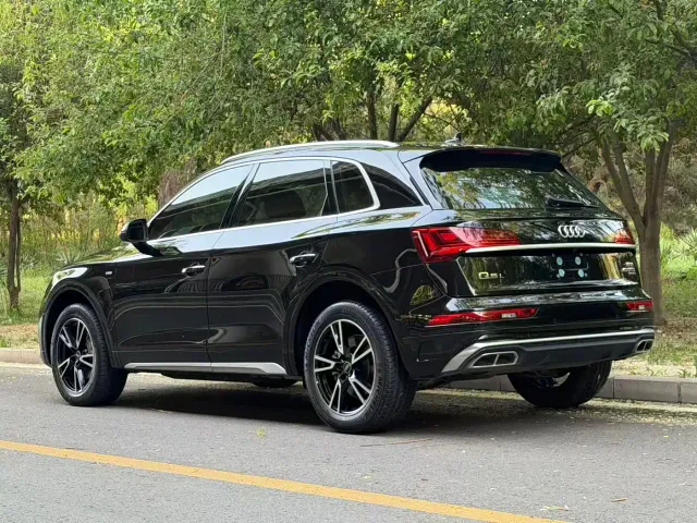 Audi Q5L — Фото автомобиля 4