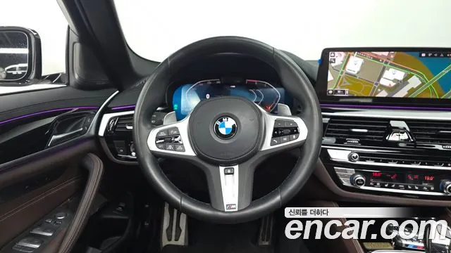 BMW 5-Series — Фото автомобиля 11