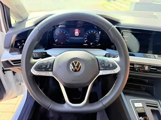 Volkswagen Golf — Фото автомобиля 7
