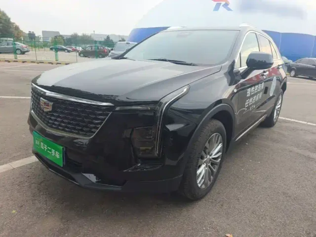 Фотография автомобиля — Cadillac XT4