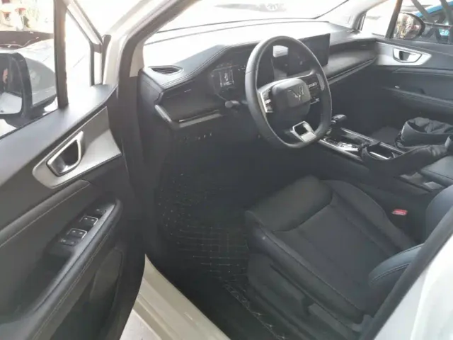 Wuling Jiachen — Фото автомобиля 14