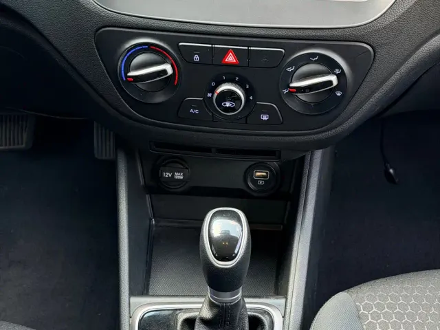 Hyundai Verna — Фото автомобиля 14