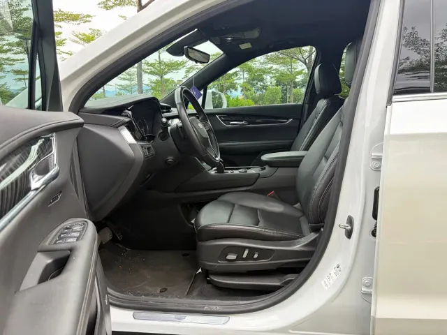 Cadillac XT6 — Фото автомобиля 4