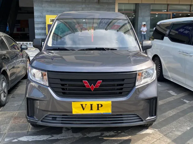 Wuling Zhengcheng — Фото автомобиля 2