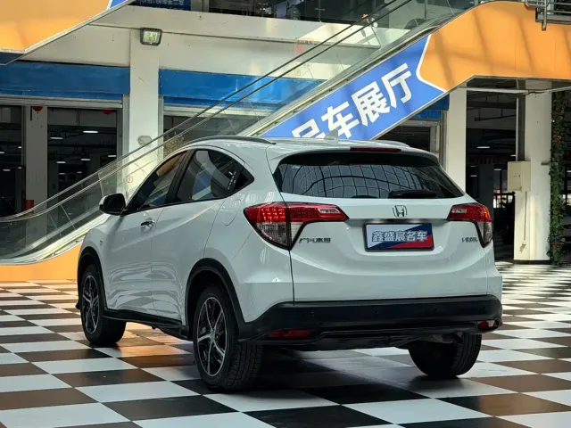 Honda Vezel — Фото автомобиля 17