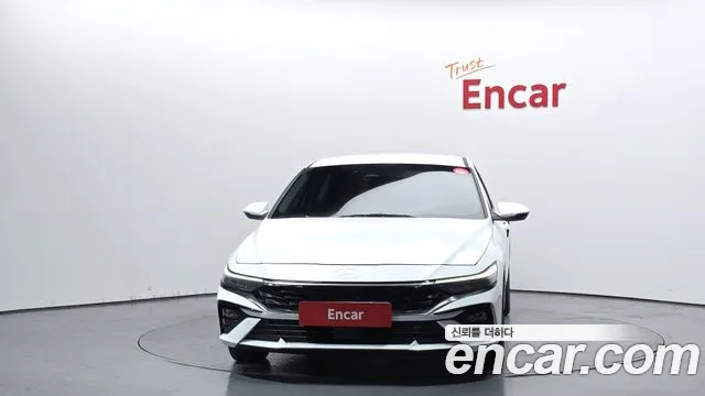 Hyundai AVANTE Новый Avante (CN7) — Фото автомобиля 3