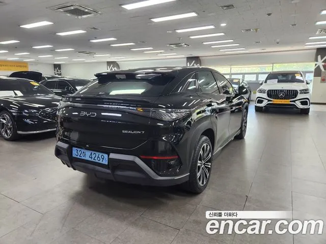 BYD Sealion 7 — Фото автомобиля 2