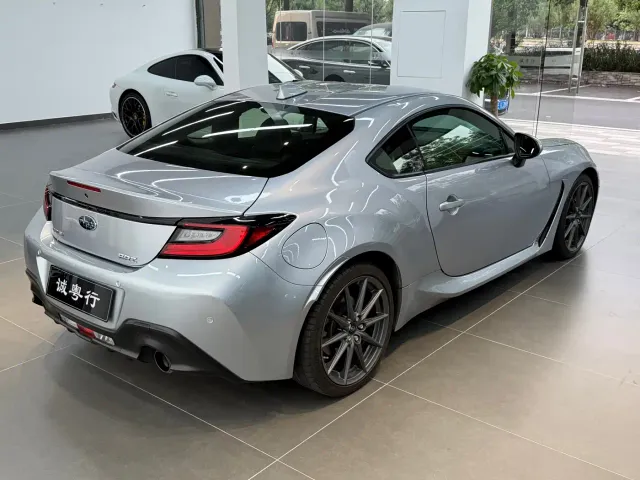 Subaru BRZ — Фото автомобиля 7