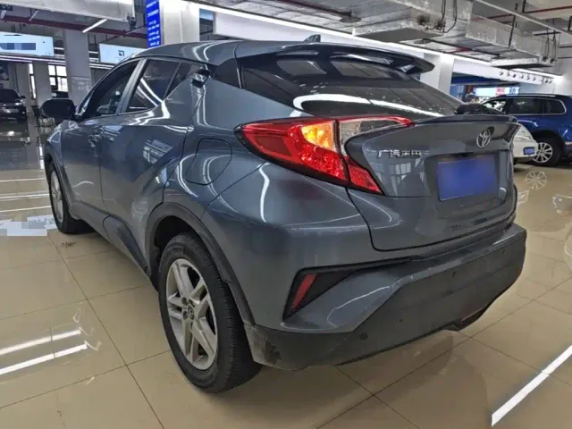 Toyota Toyota C-HR 2021 2.0L Comfort Edition — Фото автомобиля 4