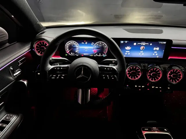Mercedes-Benz Mercedes-Benz A-Class 2025 Facelift A 200 L Fashion Edition — Фото автомобиля 12