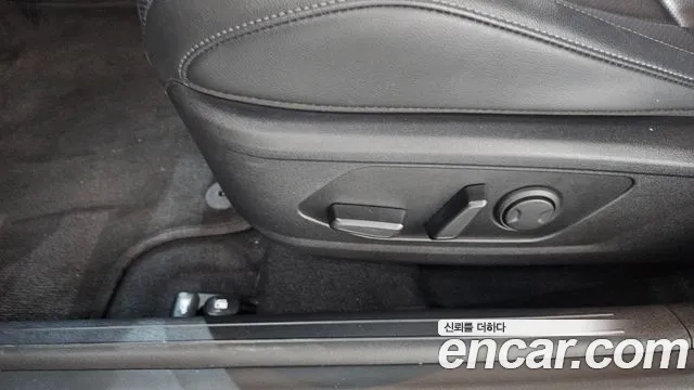 Hyundai Avante CN7 — Фото автомобиля 30