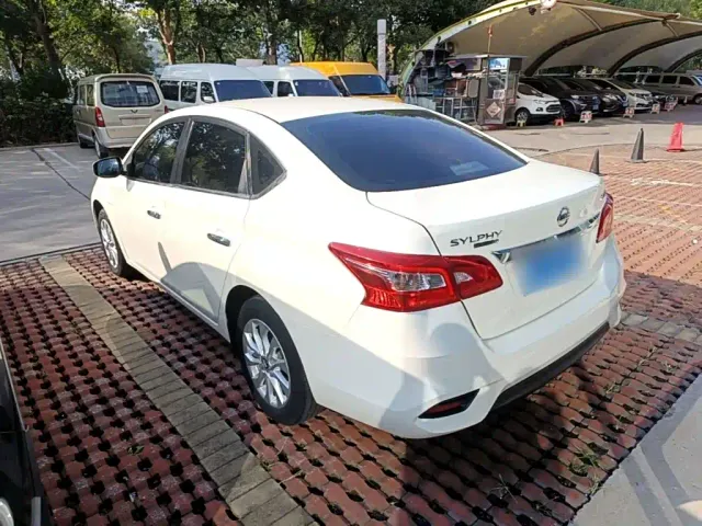 Nissan Sylphy — Фото автомобиля 4