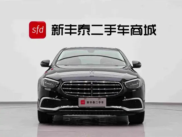 Mercedes-Benz E-Class — Фото автомобиля 2