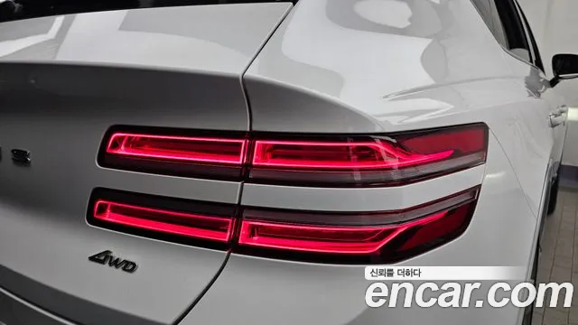 Genesis GV80 — Фото автомобиля 8