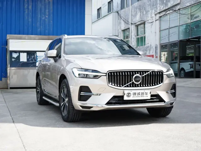 Volvo XC60 — Фото автомобиля 3