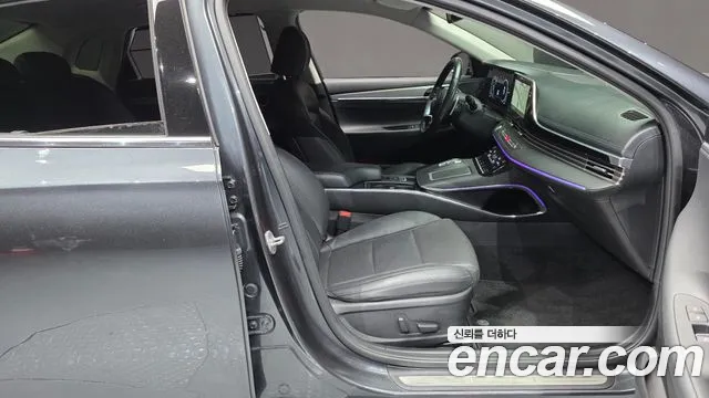 Hyundai Grandeur New — Фото автомобиля 16
