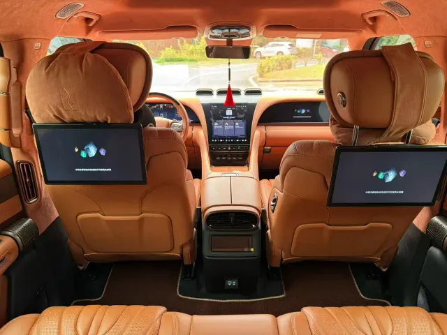 BYD U8 — Фото автомобиля 8
