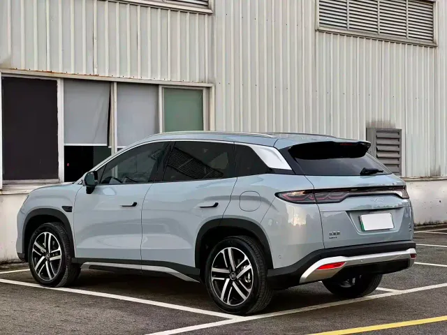 BYD Song L DM-i — Фото автомобиля 4