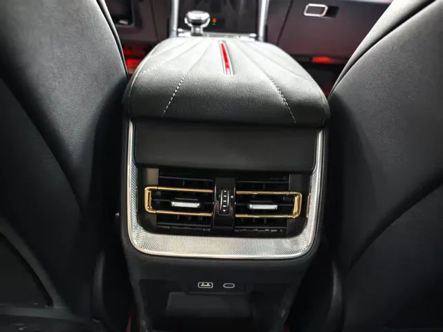 Hongqi H5 — Фото автомобиля 8