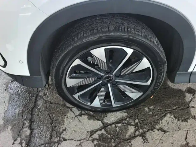 BYD Song PLUS — Фото автомобиля 6