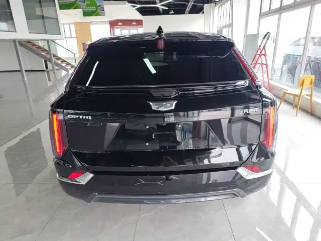 Cadillac Optiq — Фото автомобиля 5