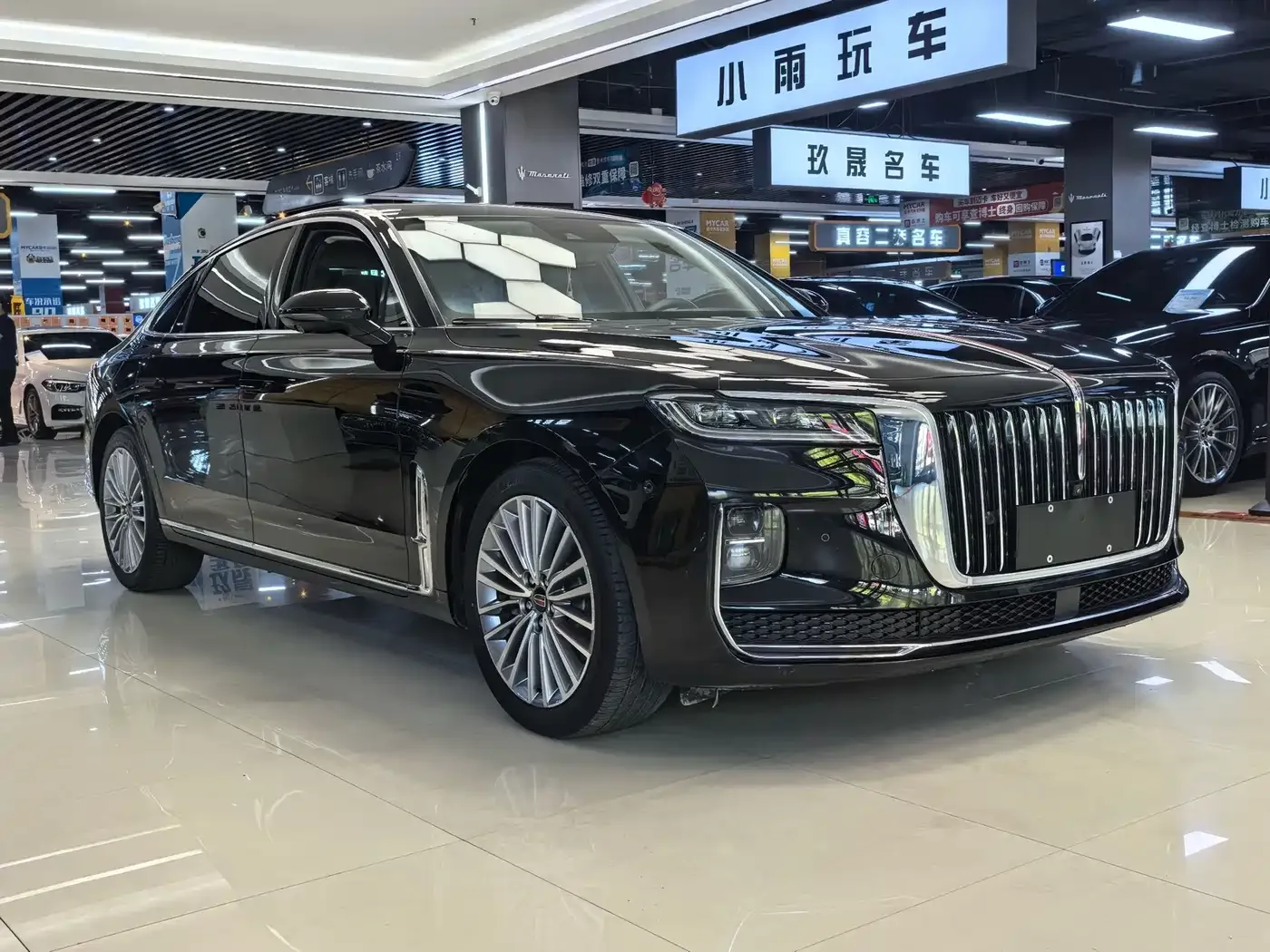 Hongqi Hongqi H9 2020 2.0T Smart Connection Qi Chang Edition — Фото автомобиля 3