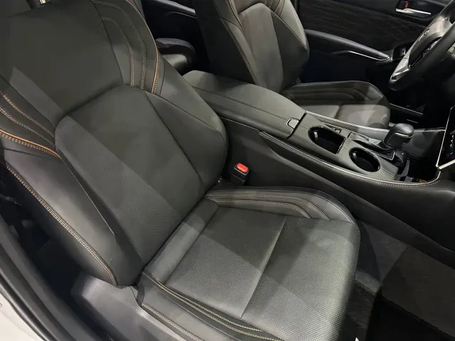 Toyota Avalon — Фото автомобиля 15