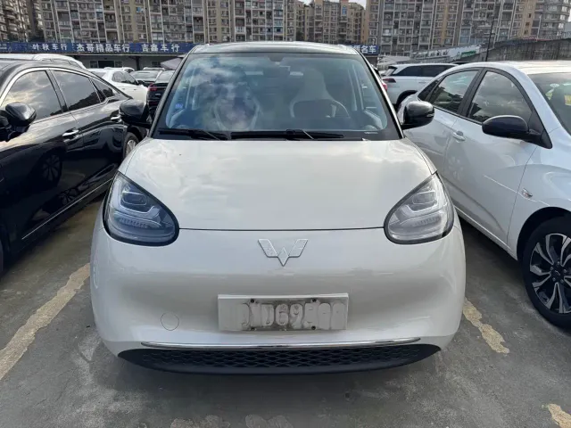 Wuling Bingo — Фото автомобиля 2