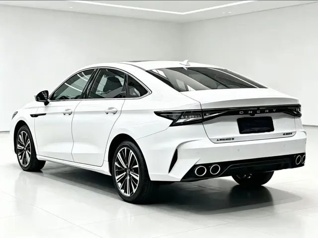 Chery Arrizo 8 — Фото автомобиля 7