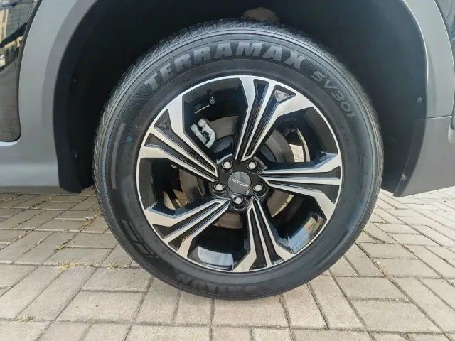 Jetour X70 — Фото автомобиля 11