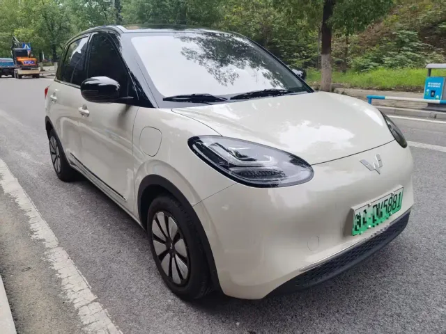 Wuling Bingo — Фото автомобиля 3
