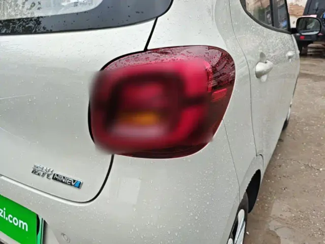 Wuling Hongguang Mini EV — Фото автомобиля 7