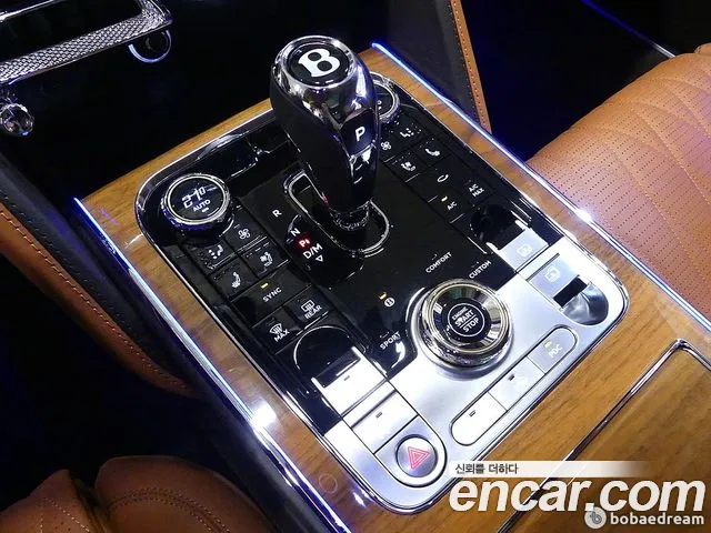Bentley Flying Spur — Фото автомобиля 7