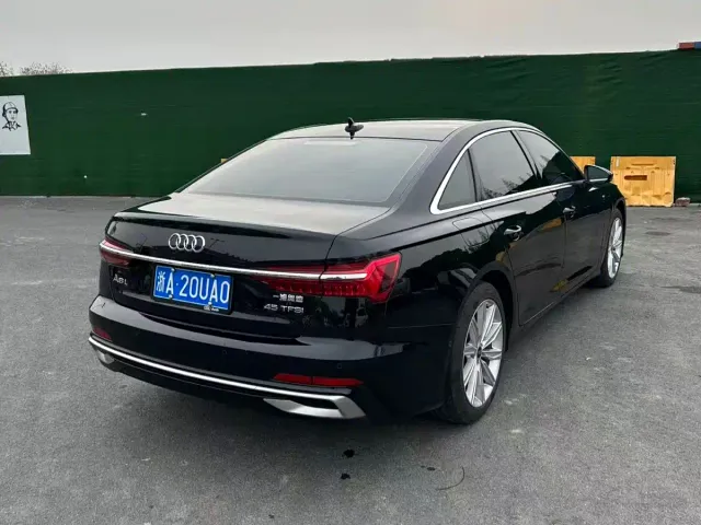 Audi A6L — Фото автомобиля 4