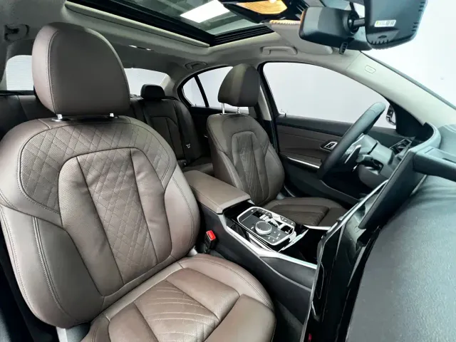 BMW 3 Series — Фото автомобиля 14