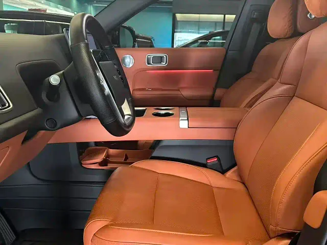 Li Auto L7 — Фото автомобиля 6