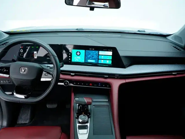 Changan CS75 Plus — Фото автомобиля 2