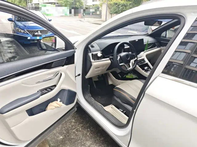 BYD Song PLUS — Фото автомобиля 17