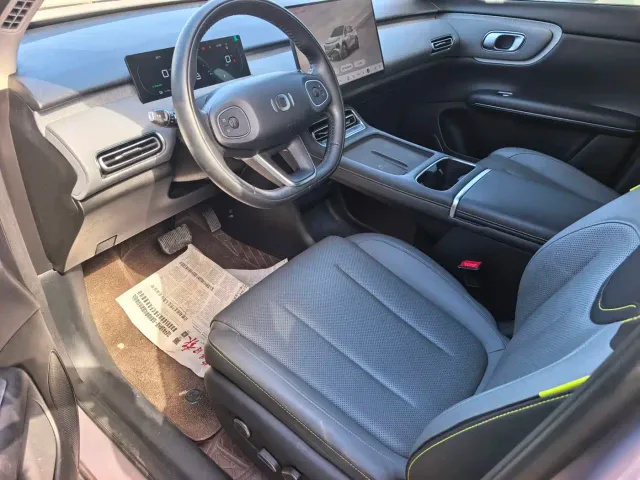 Changan Qiyuan Q05 — Фото автомобиля 4