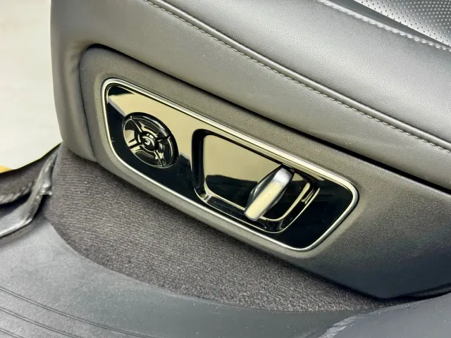 Li Auto L7 — Фото автомобиля 17