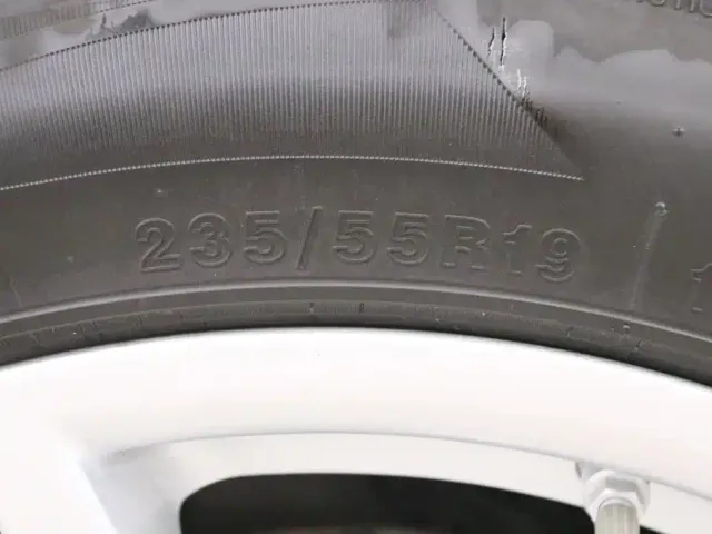 Porsche Macan — Фото автомобиля 23