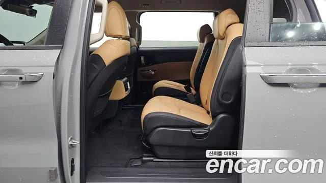 Kia Canival Carnival 4 поколение Бензин 9 мест Prestige — Фото автомобиля 11