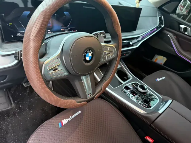 BMW X5 — Фото автомобиля 6