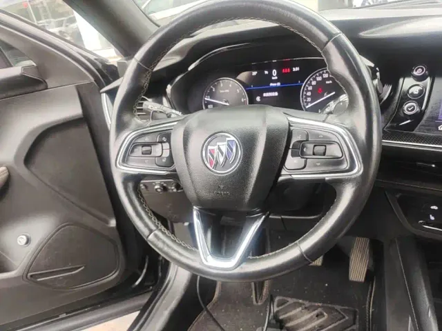 Buick Envision Plus — Фото автомобиля 10